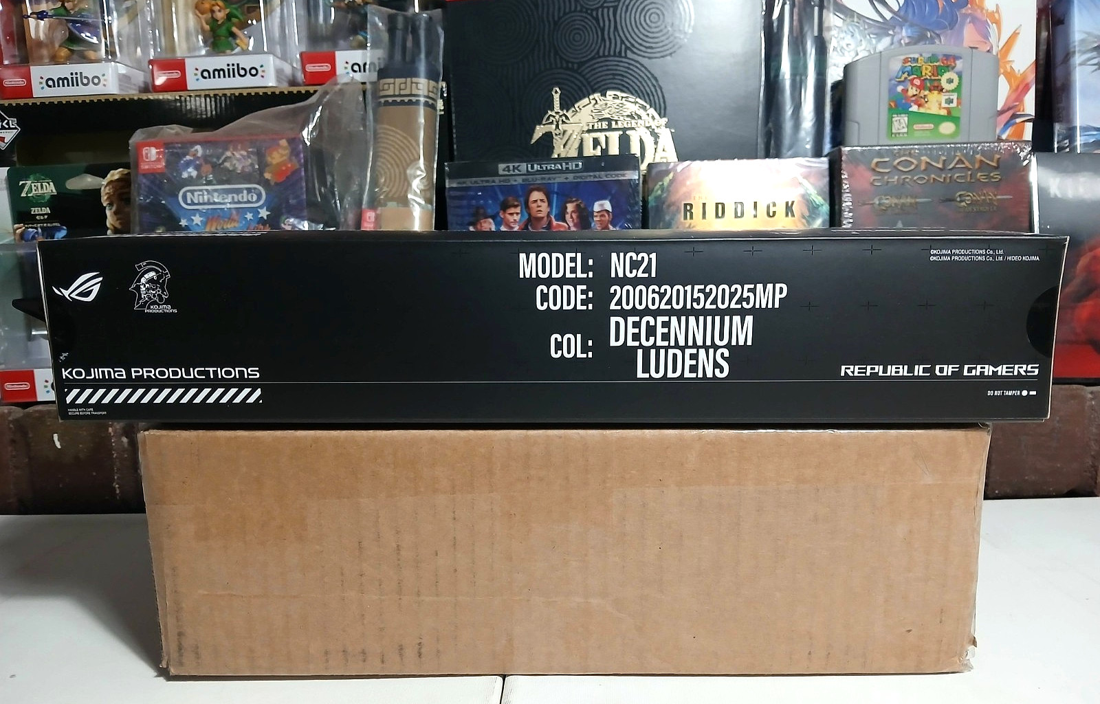 ASUS ROG x KOJIMA PRODUCTIONS Limited Ludens Edition Scabbard II Gaming Desk Pad