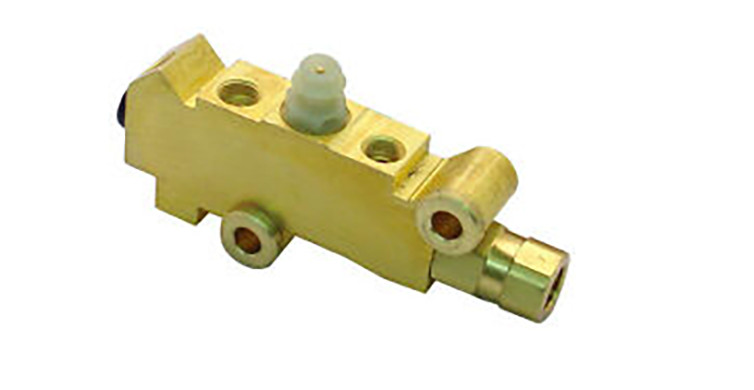 GM Proportioning Valve Disc/Disc kit - Bracket bolts, bracket, Lines, pig tail