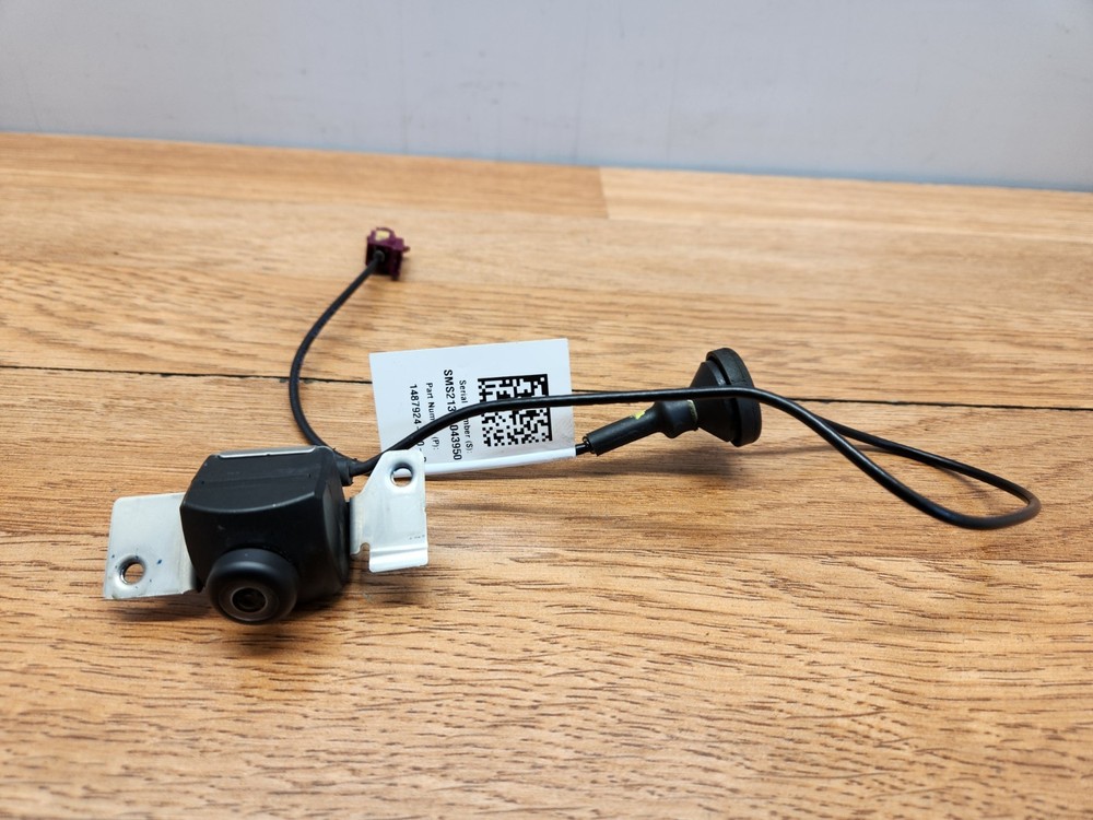 ✅ 22-25 OEM Tesla Model X S Rear View Trunk Lid Back Up Camera Release Button