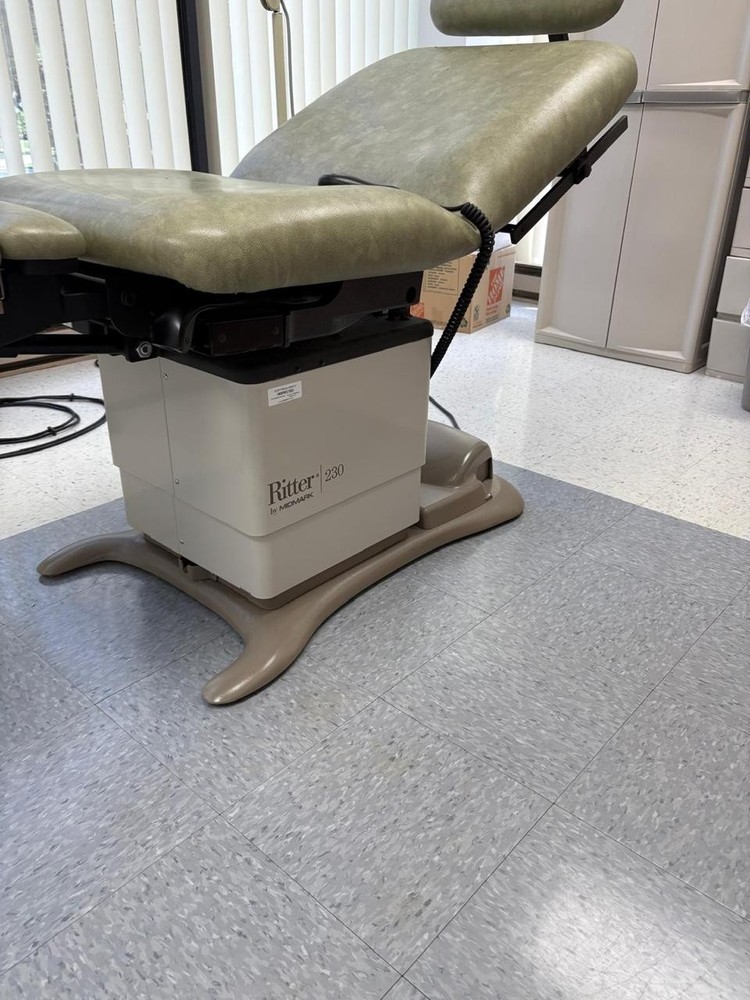 Midmark RITTER 230 Exam Table Chair