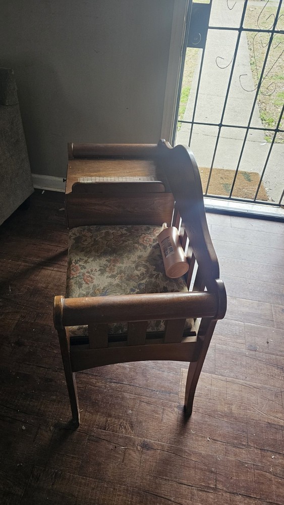 vintage gossip bench