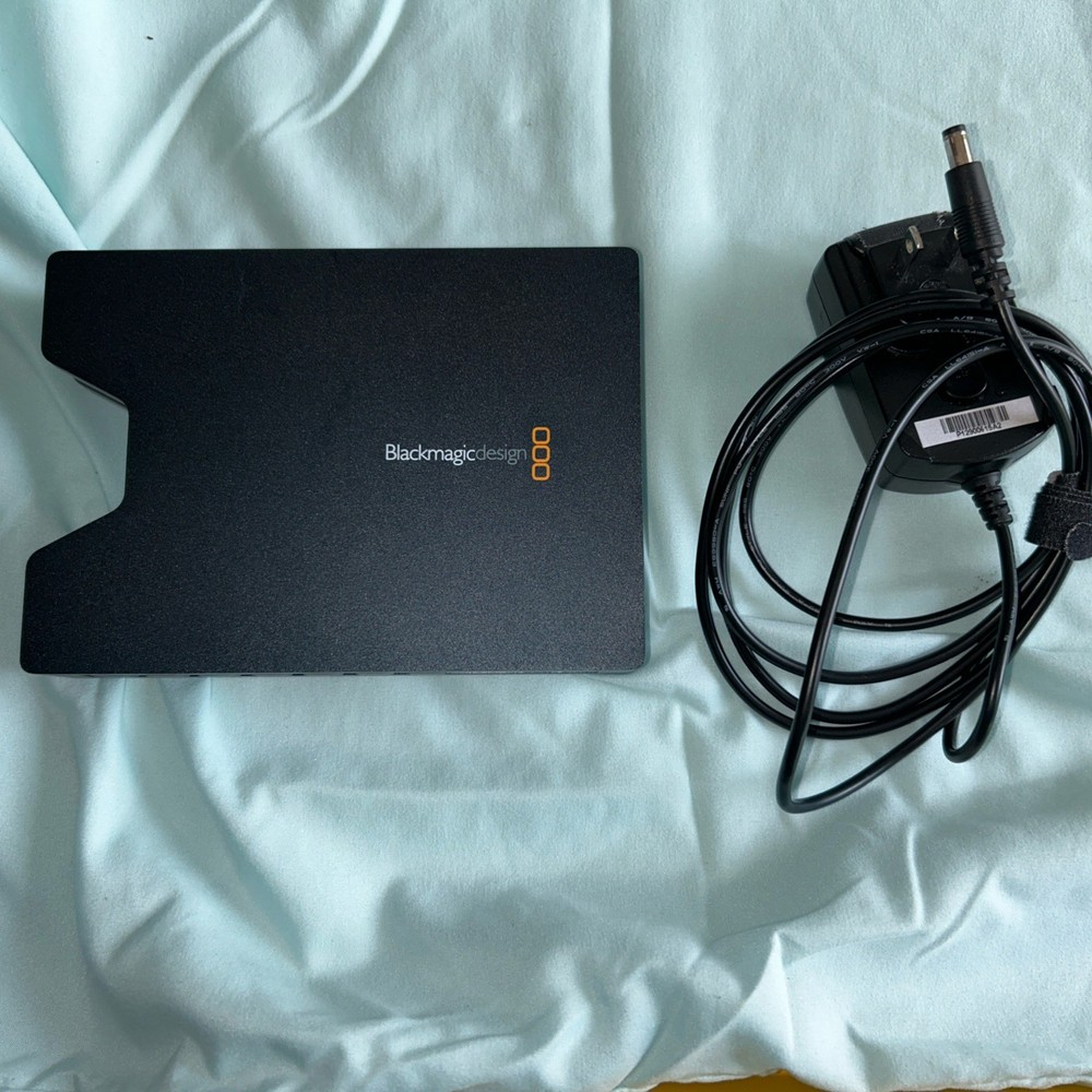 Blackmagic Design HyperDeck Shuttle 2 SSD Video Recorder With Power Supply