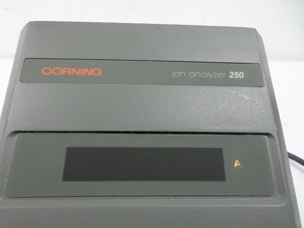 Lab equipment Corning Ion Analyzer 250, M250 Digital PH Meter
