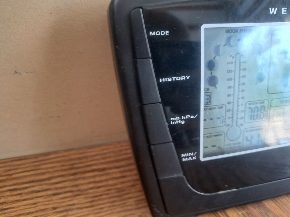Sharp Weather Station Model SPC502 Moonphase Barometric Pressure (No Remote)