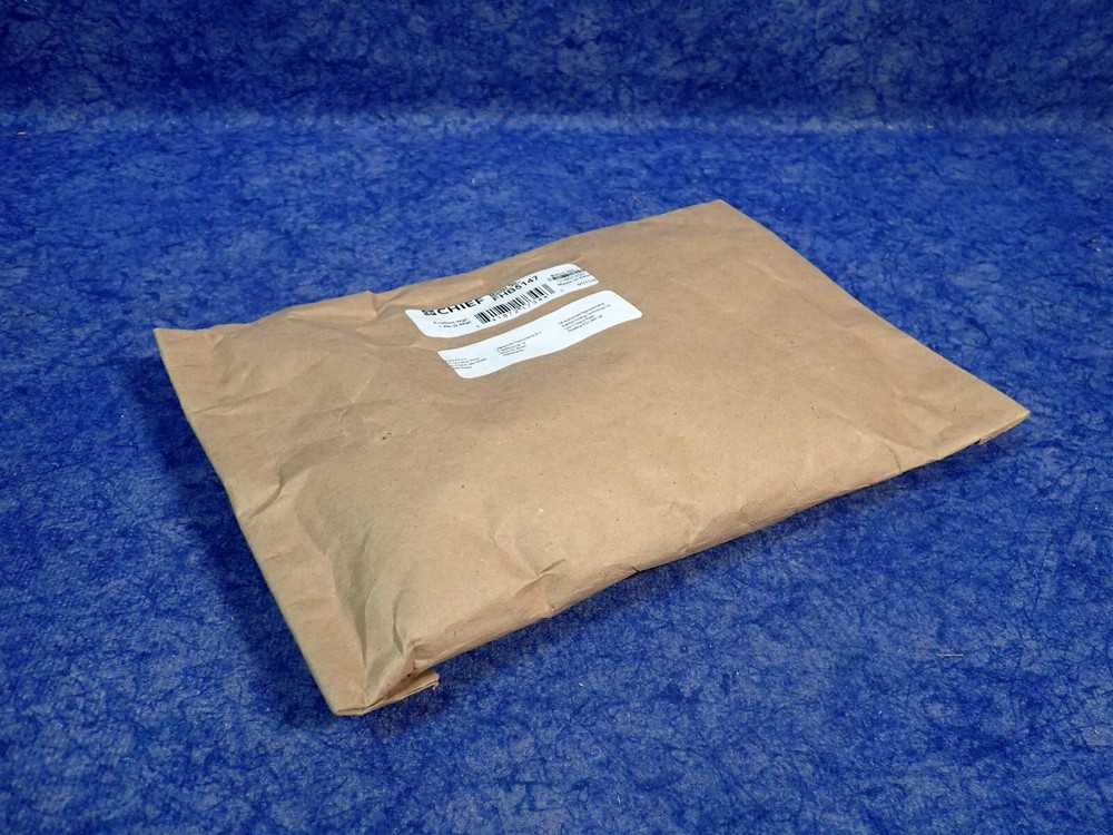 NEW Chief FHB5147 Universal Flat Panel Mount Hardware Kit (EC4)