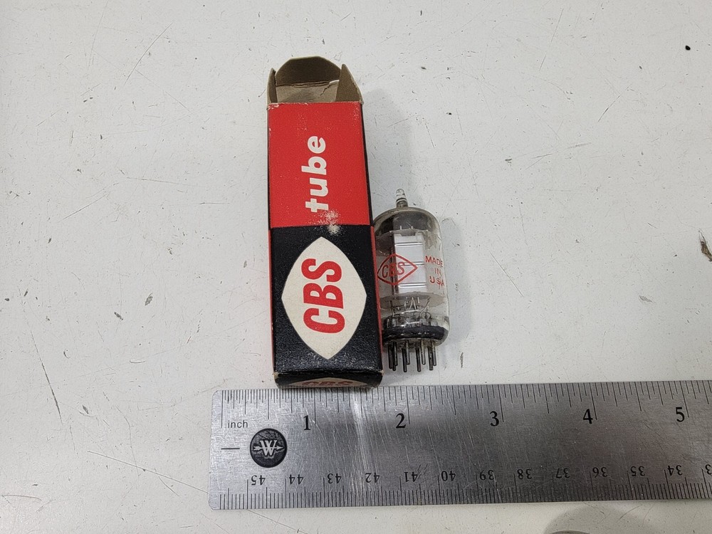 VINTAGE VACUUM ELECTRON TUBE CBS 8CN7