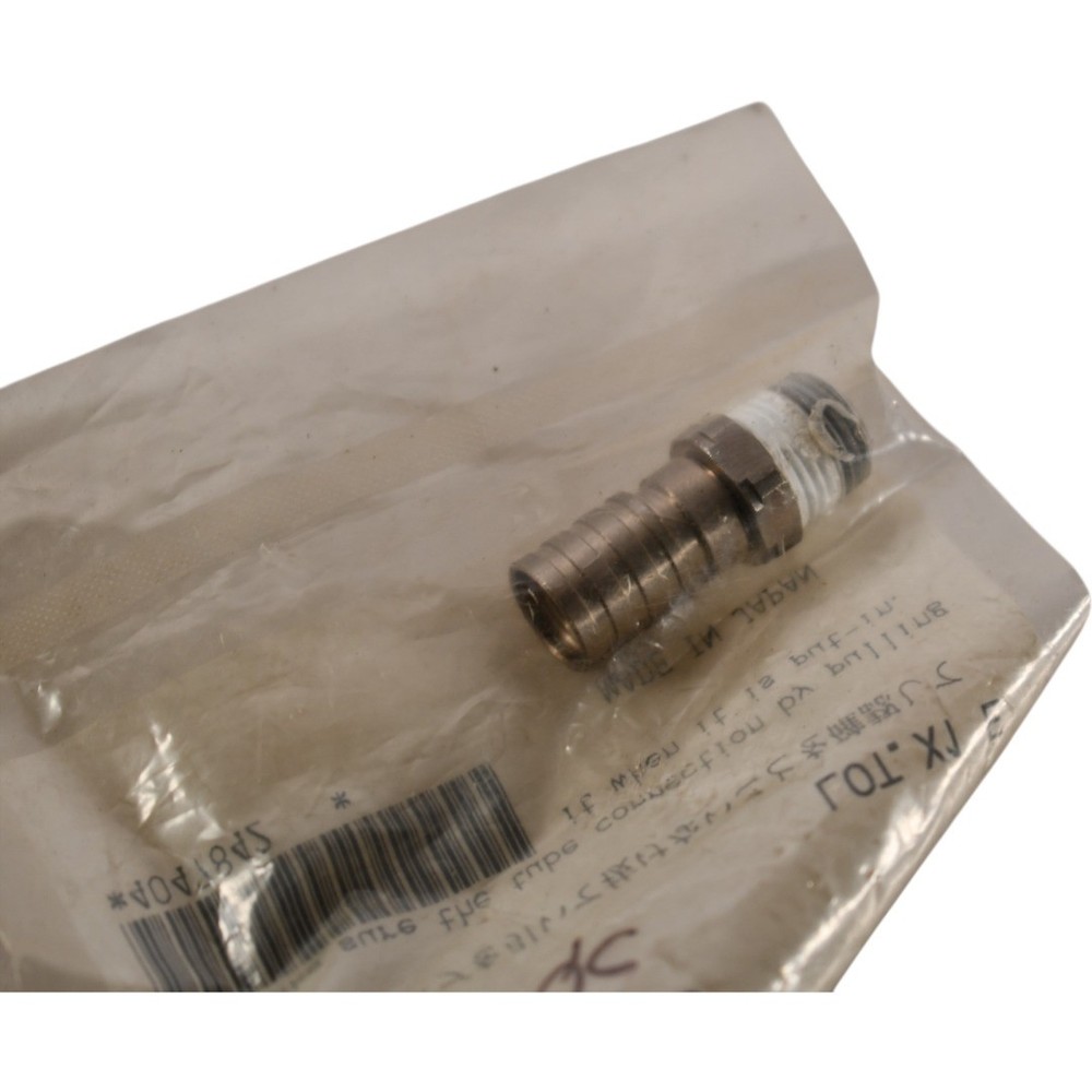 NEW Pisco CPSE3-N1U Light Coupling Mini Straight Socket NPT1/8 7/16 Hex