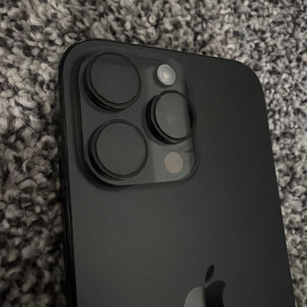 iphone 16 pro max 256gb Carrier Locked Please Read