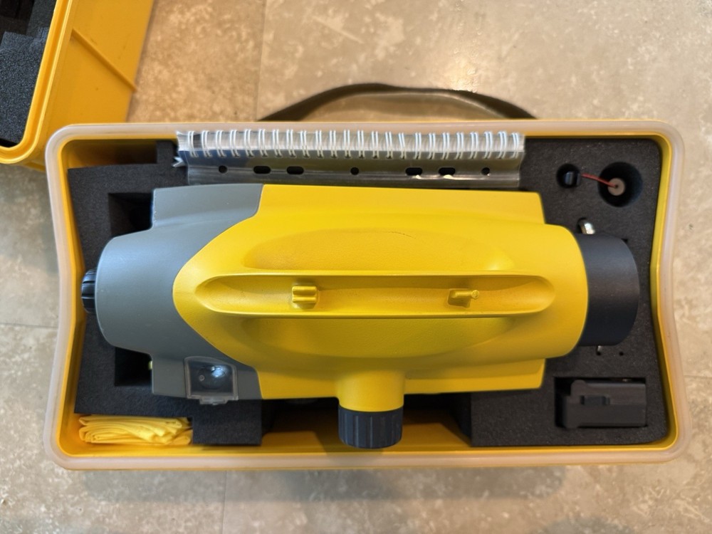 Trimble Digital Level Model DiNi 22 with Battery and Carrying Case.