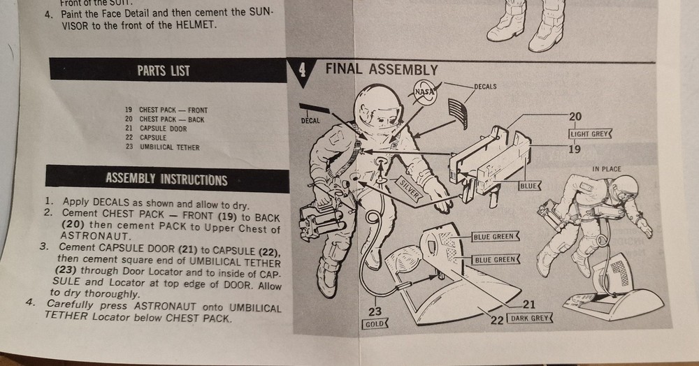 Astronaut in Space & Apollo Spacecraft model kits