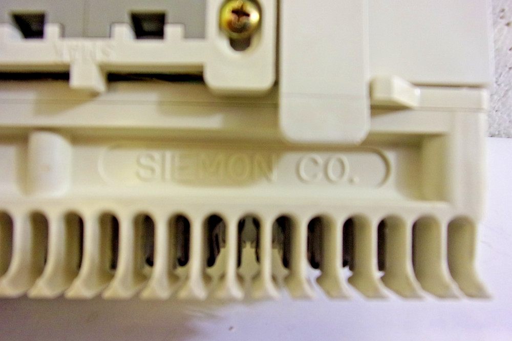 Siemon S66M1-50 66 Block, 50 Pair Multi-Pair Telephone Data Telecommunication