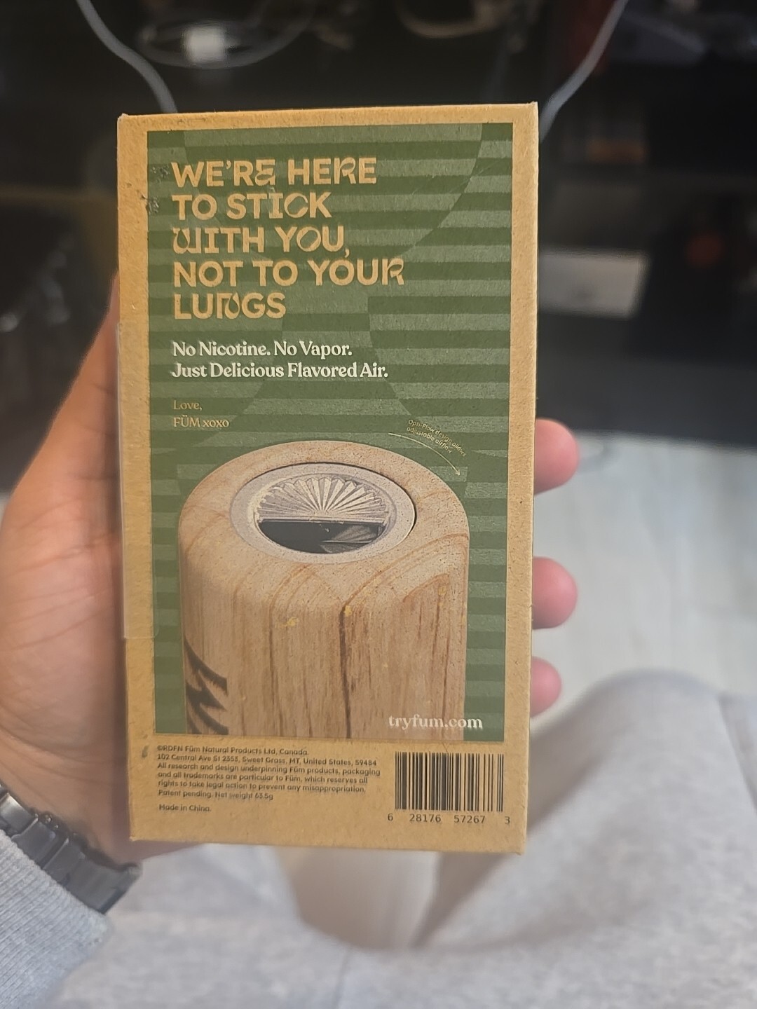 Füm Journey Pack Flavored Air Device with 4 Packs of Plant Based Cores