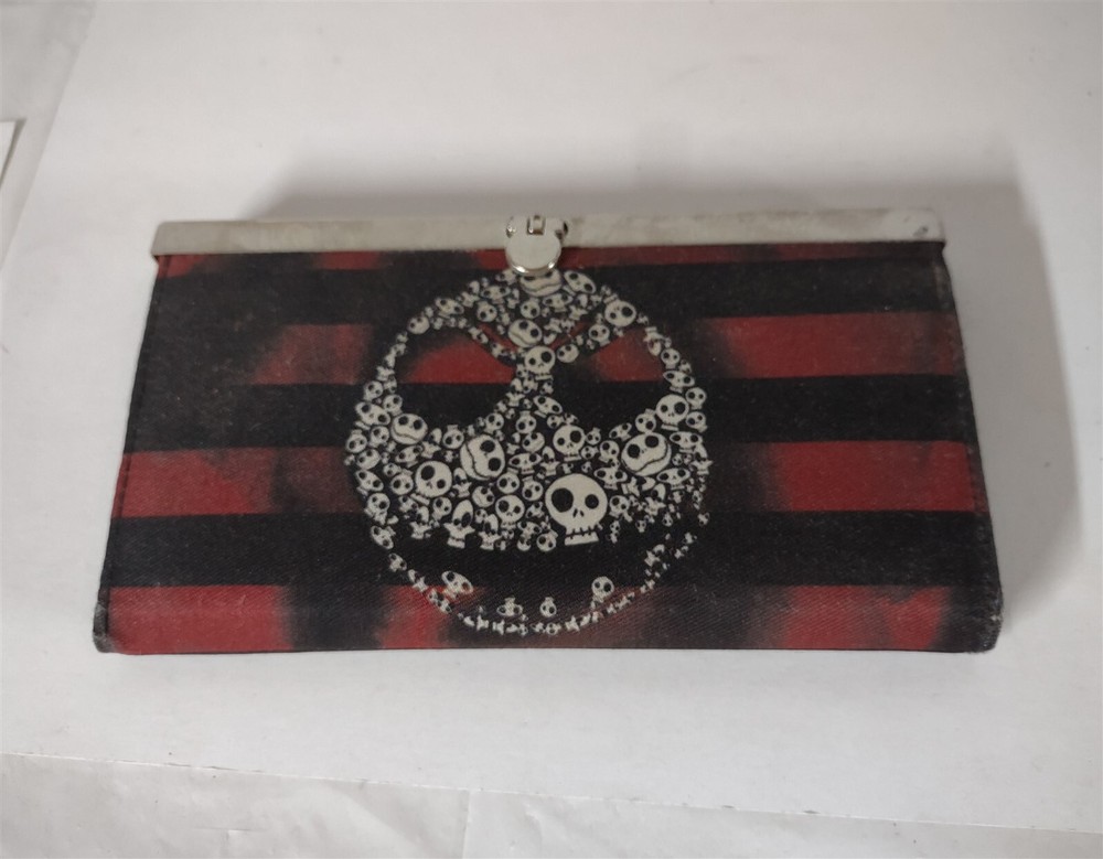 NIGHTMARE BEFORE CHRISTMAS JACK SKELLINGTON WALLET