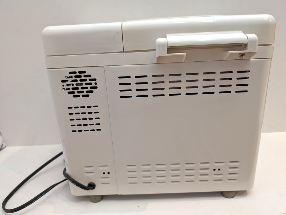 Breadman Automatic Bread Maker TR-400