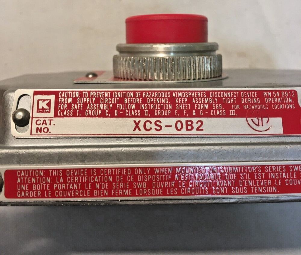 Killark XCS-OB2 Single Pushbutton Cover Assembly with Device Hazardous Locations