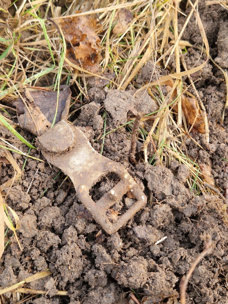WW2 GERMAN Soldier Y STRAP HOOK