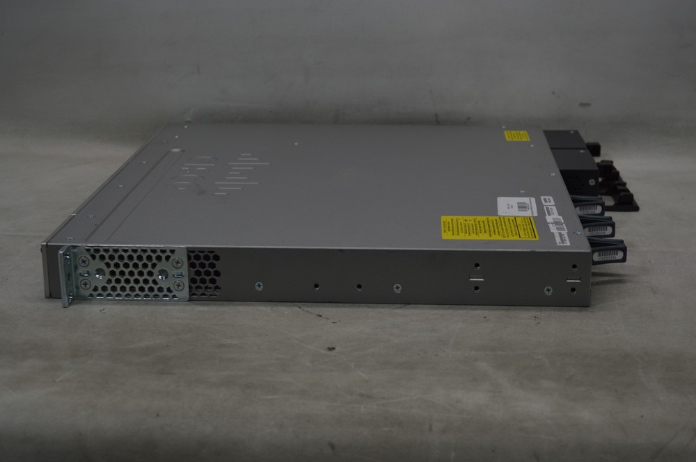 Cisco Systems WS-C3850-48U-E-V06 Network Switch