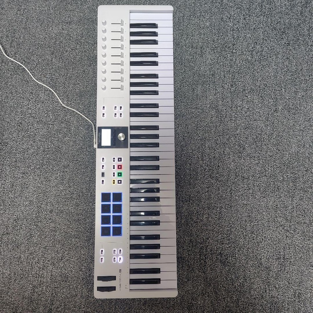 Arturia KeyLab Essential 61 MK3 MIDI Keyboard Controller USB Tested Working JP