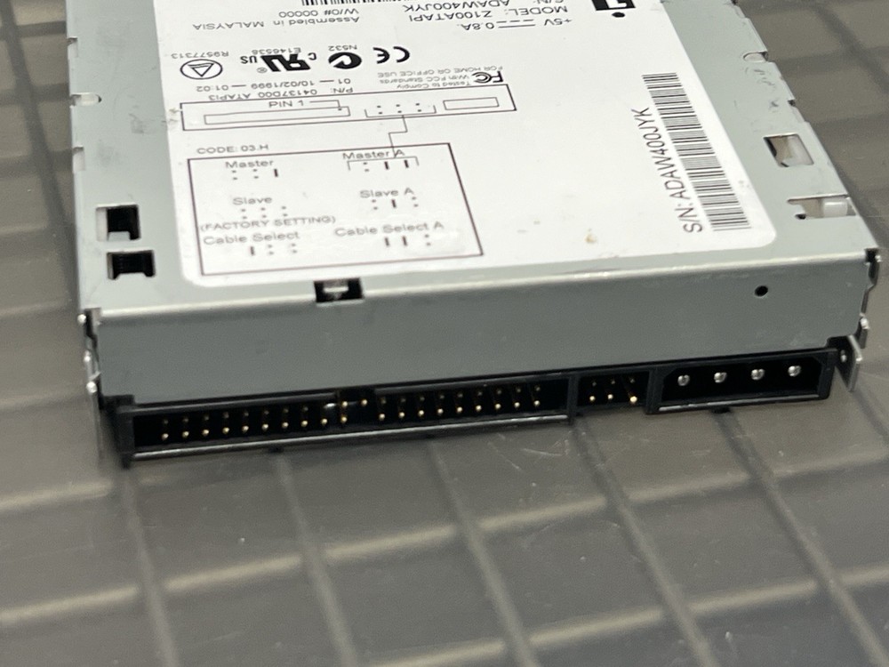 Untested Iomega ZIP 100 Z100ATAPI 100MB 3.5" Zip Drive Internal