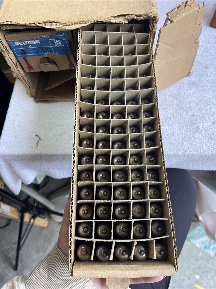 New 50B5 Deltron 100 Valvulas New In Box