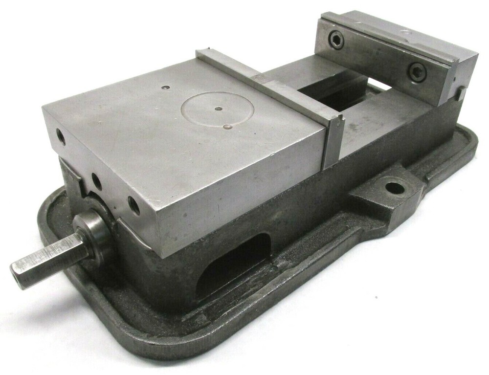 KURT ANGLOCK 6" MILLING MACHINE VISE w/ JAWS - #D60