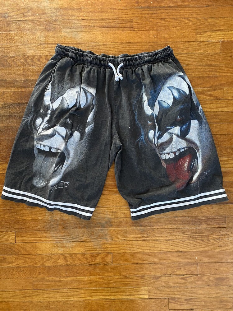 GENE SIMMONS KISS MENS SHORTS SIZE LARGE ~ Rock N Roll