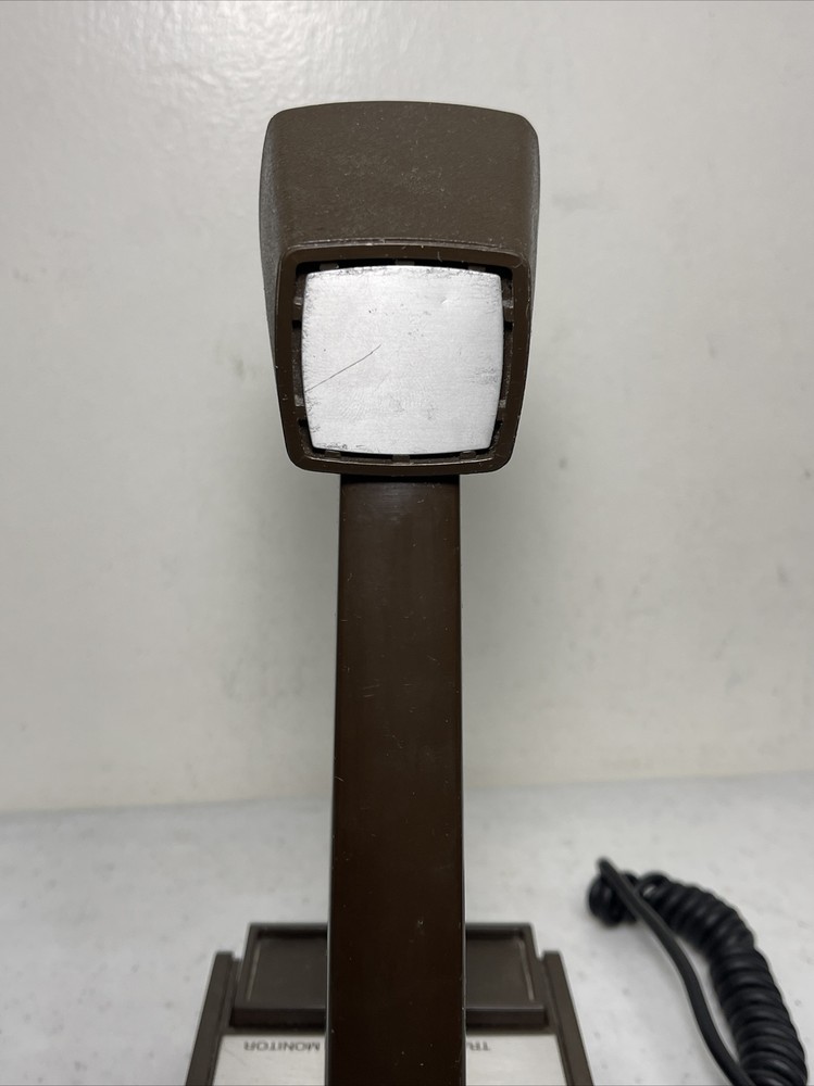 Standard Communications Desktop Dynamic Microphone SCC Model MP601