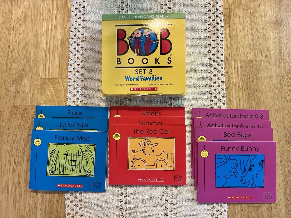 Bob Books Stage 3: Developing Reader (Set 3: Word Families)
