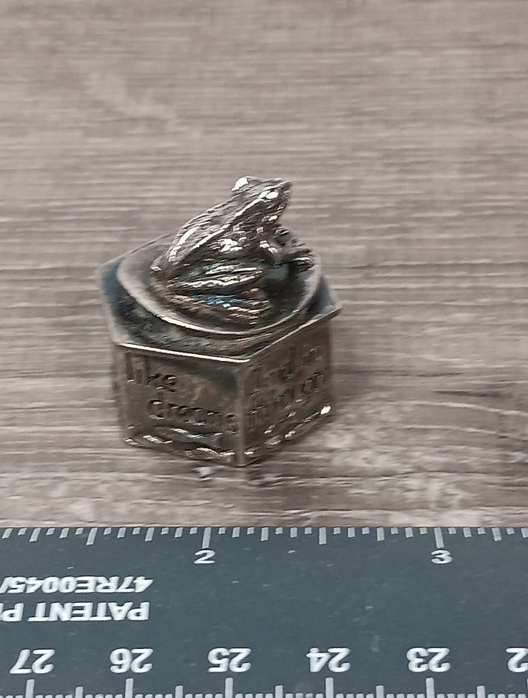 Silver Scene Frog Silver Plated Trinket Box