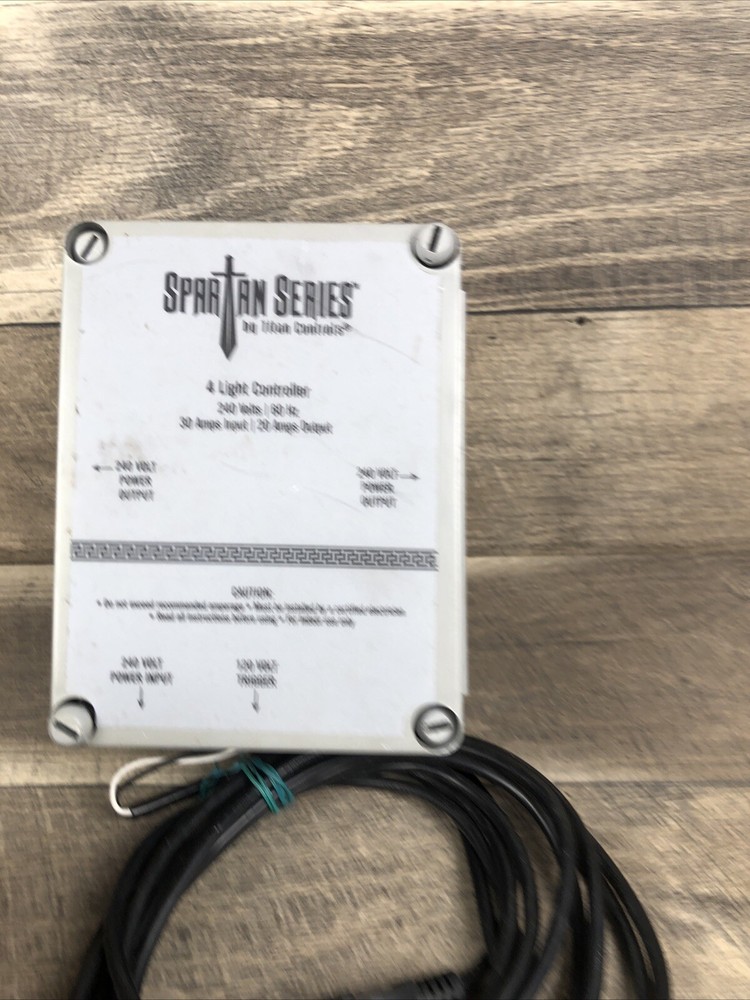Titan Controls Spartan Series 4 Light Controller 240V Model 702898