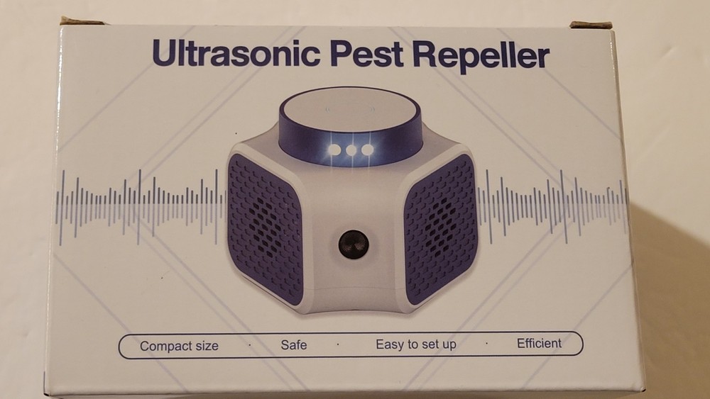 Ultrasonic Pest Repeller for Indoor – 1067 sq. ft Coverage 4 Modes Strobe Lights