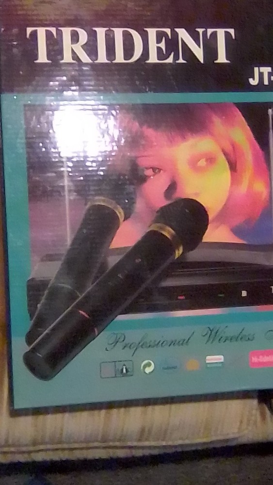 Trident JT-306A Wireless Karaoke Microphone System Black Handheld