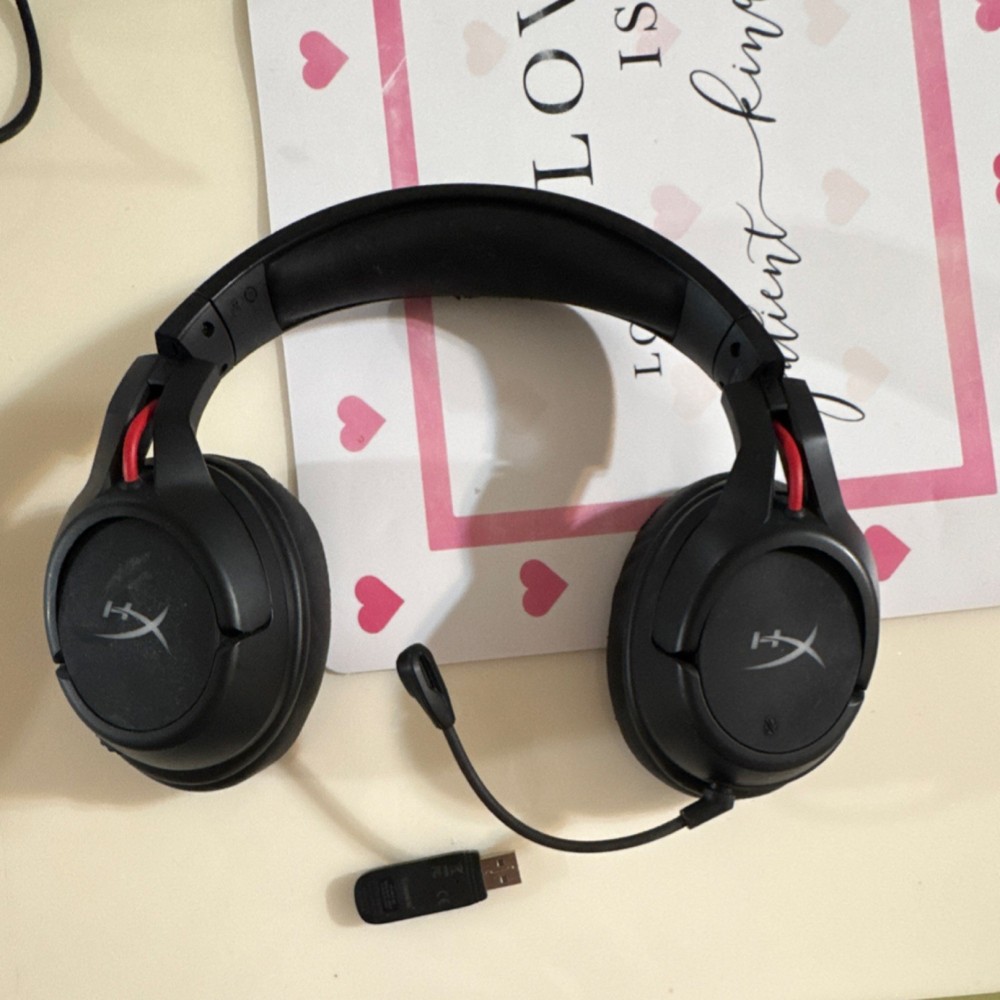 HyperX Cloud Flight Wireless Gaming Used