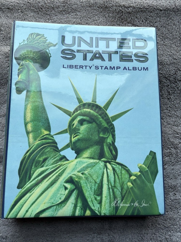 1976 H.E. Harris United States Liberty Stamp Album Mint FREE SHIPPING