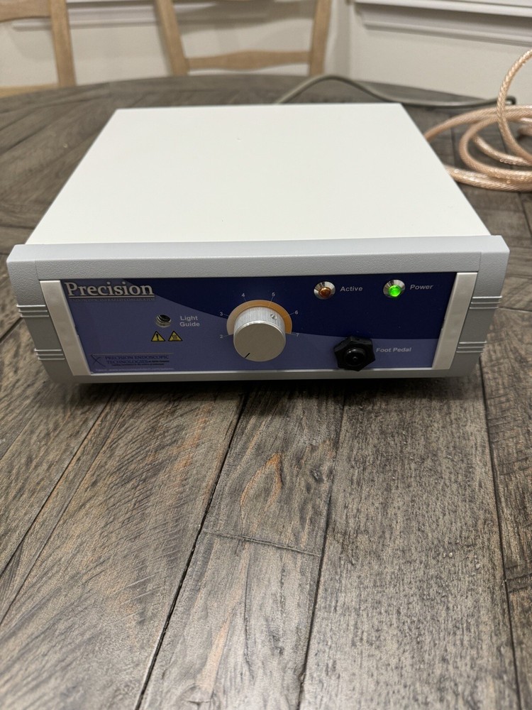Precision Endoscopic Technologies 5100 Light Source