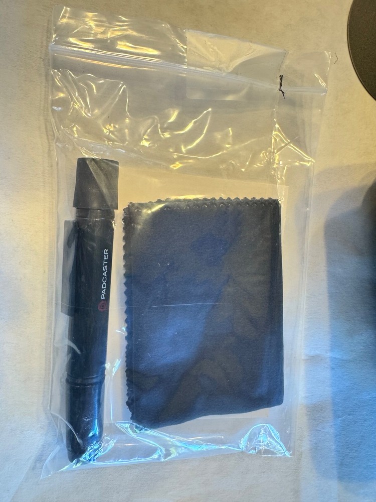 Podcaster Parrot Pro Teleprompter Kit