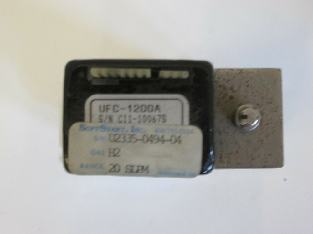 Unit UFC-1200A Mass Flow Controller, Gas- H2, Range- 20 SLPM, Used