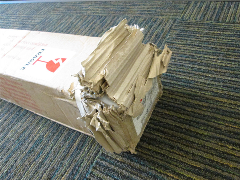 Elite Screens Manual Pull Down Screen 70 Inch Projector Screen New in Box