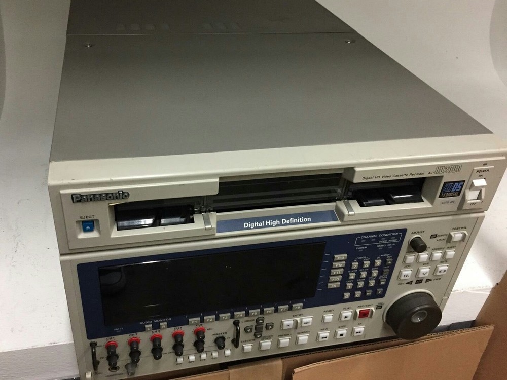 Panasonic AJ-HD2000 D5 Recorder Player in good working condition
