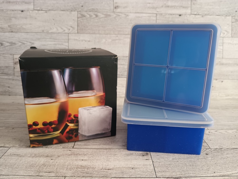 Kelsey Adele King 2" Cube No Spill  Silicone Ice Trays With Lids - New