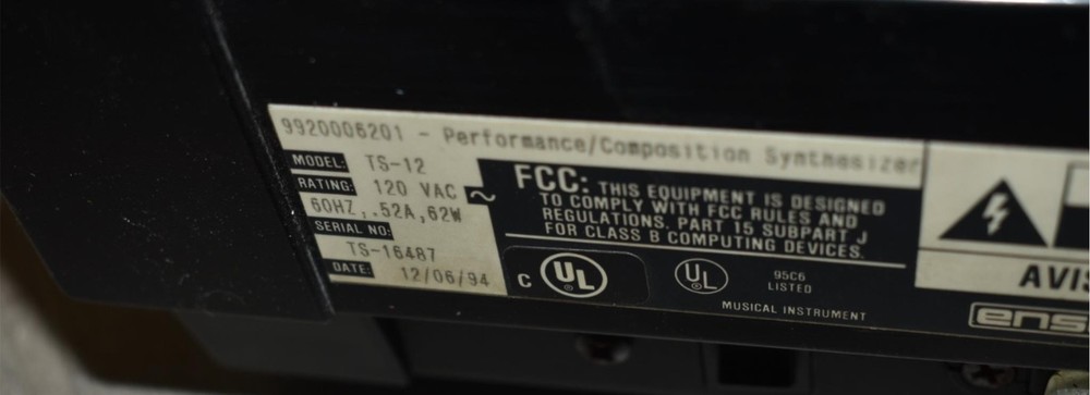 Ensoniq TS-12 Performance / Composition Synthesizer Keyboard -WILL SHIP (MYA93)
