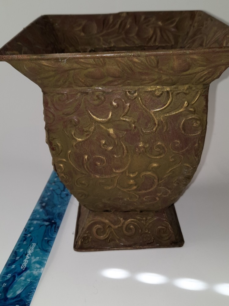 Metal Planter