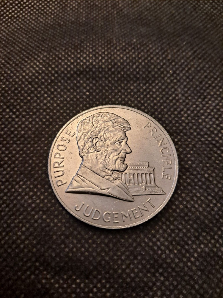 1982 PURPOSE PRINCIPLE JUDGEMENT TOKEN! e9482DXX