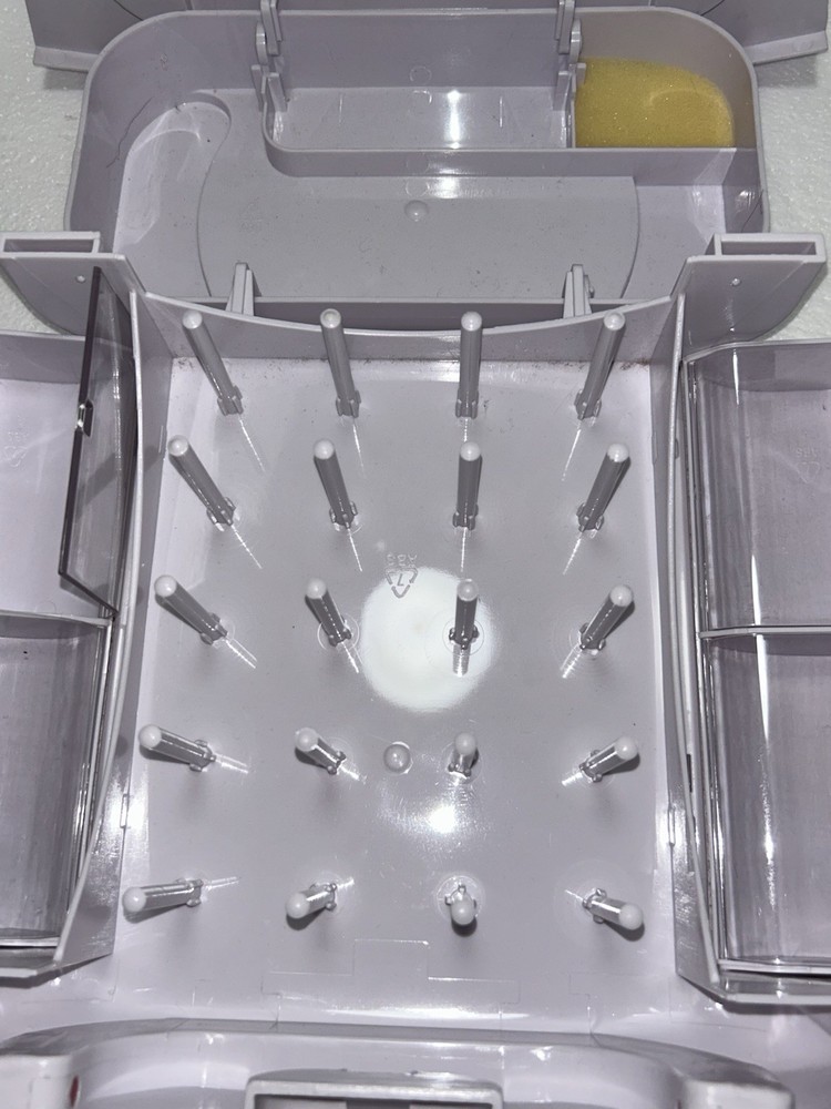 SINGER Sew Essentials Storage Case Portable Sewing Box Spool Organizer