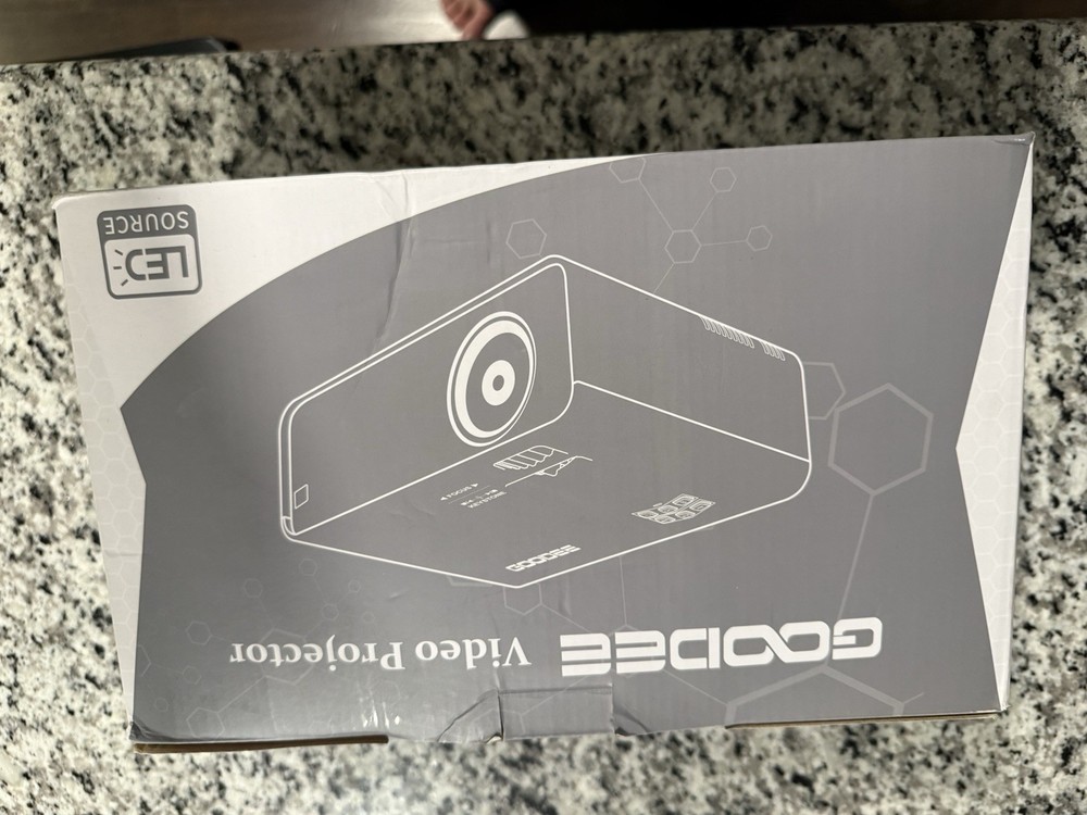 GooDee Video Projector LED Source Desktop Model LED Display Technology