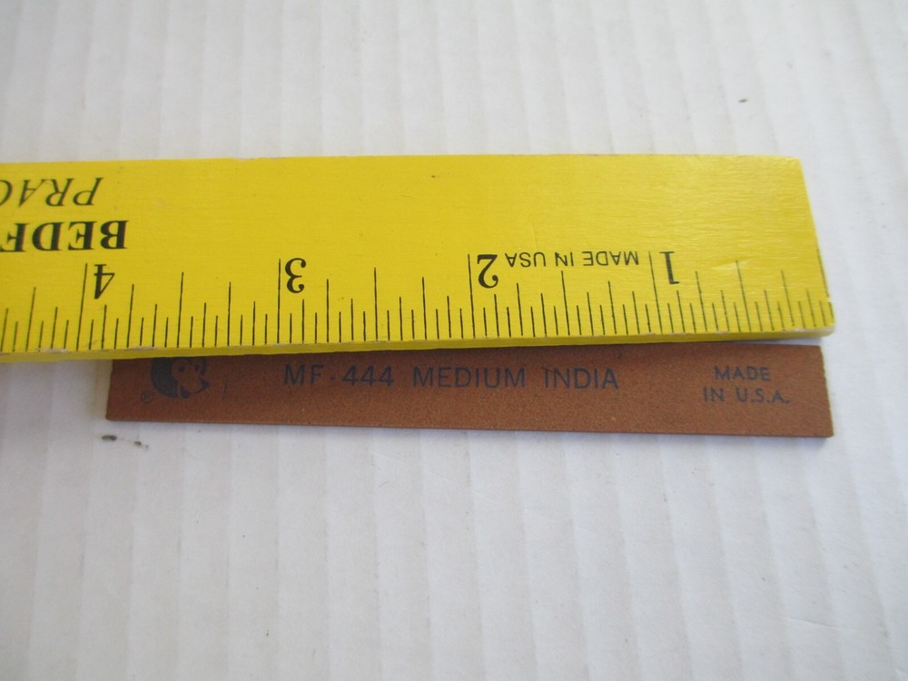 Norton MF 444 Medium India Silversmiths` Sharpening Stone B11