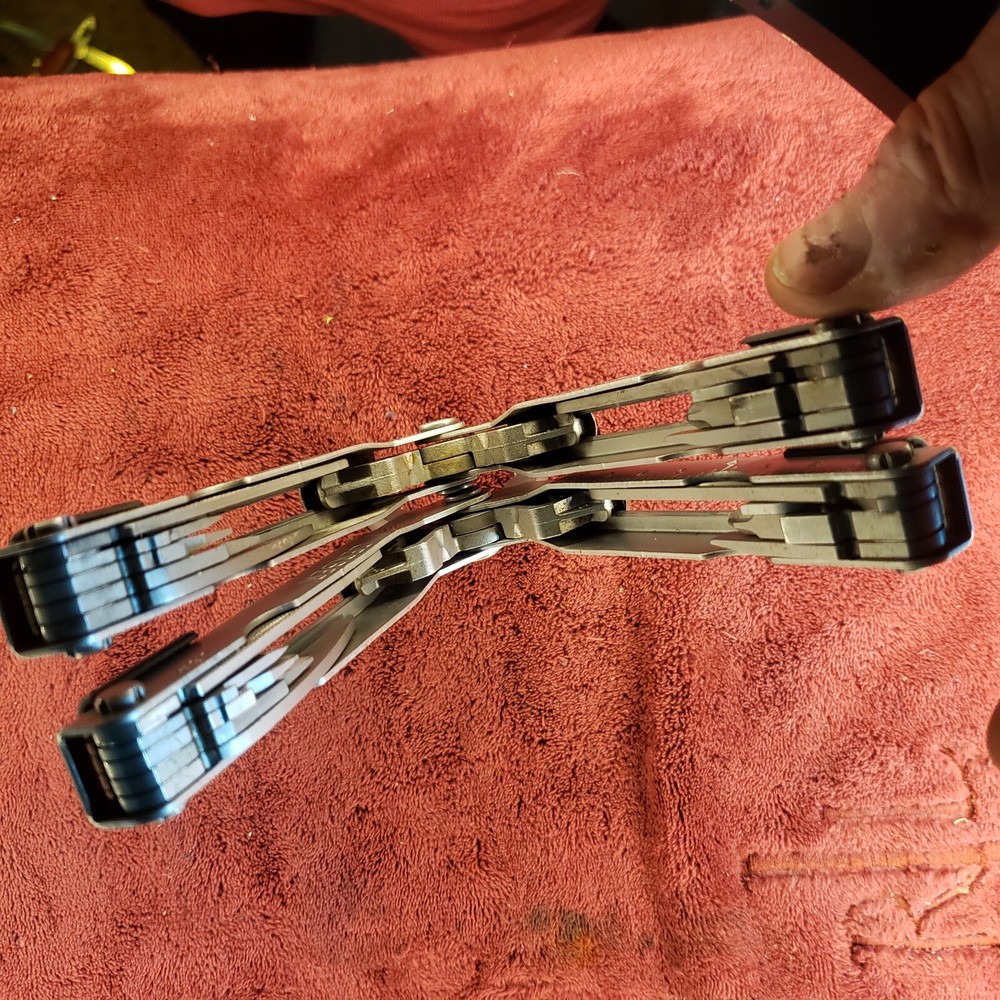 🔪 Lot 2 Gerber Multi Tool MP600 multiplier, drop point blade read