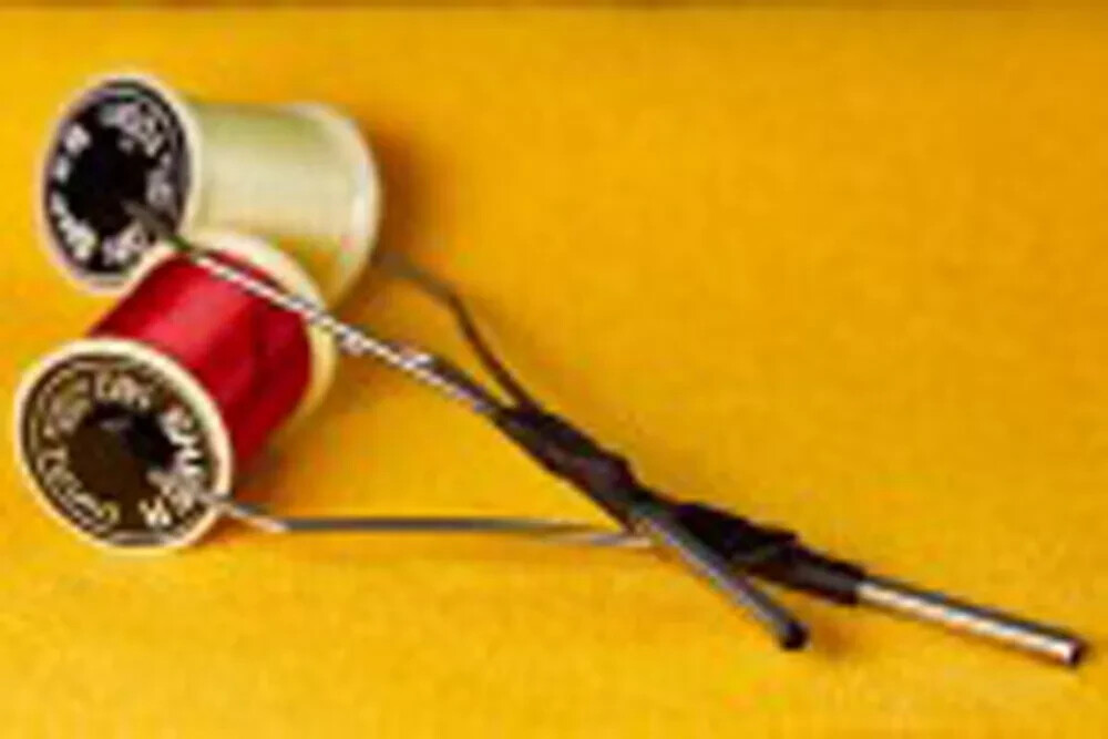 VENIARD Lightweight Bobbin Holder Ceramic Insert Essential Tying Tool