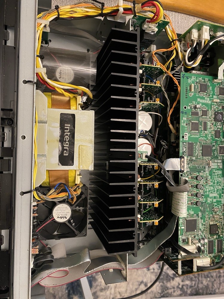 Integra DTR-50.3 Receiver - Powers Up - (see description) no remote