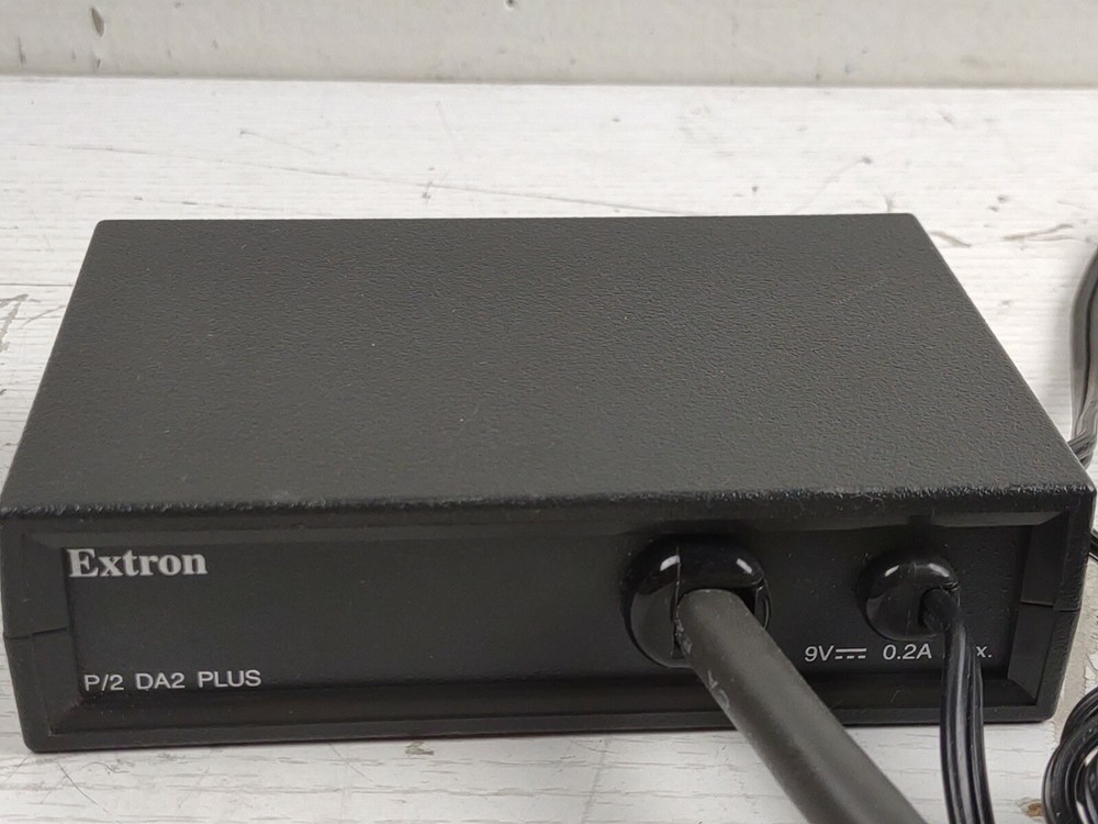 Extron P/2 DA2 Plus Dual Output VGA/DVI Distribution Amplifier Splitter